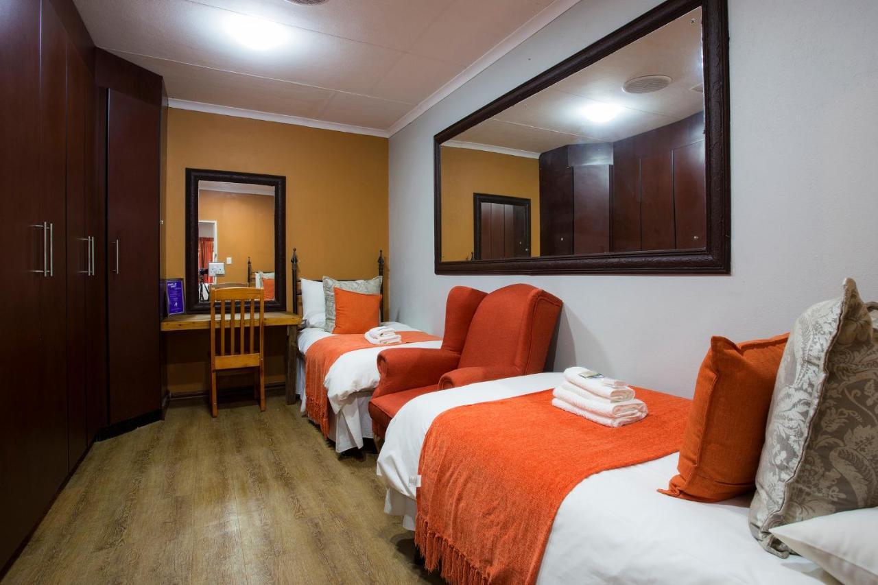 Purple Gecko Guest House Lydenburg Exterior foto